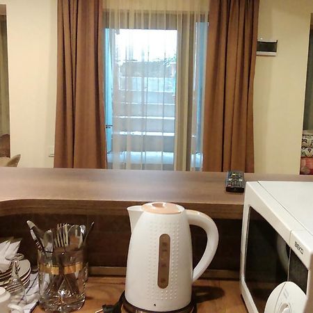 Low Budget Room With King Size Bed Tbilisi Luaran gambar